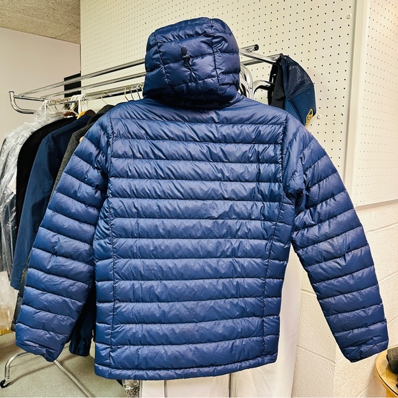 Patagonia Down Sweater Hoody Jacket - Picture 2 of 11